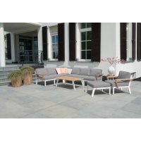   4 Seasons Outdoor Byron,  