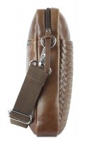    Mano Don Luca,     , 23  