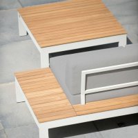   4 Seasons Outdoor Mistral,  