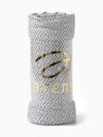     East, 100 180 , 