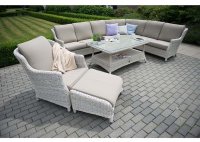   4 Seasons Outdoor Brighton,  