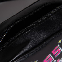     Kiss,  ,  , , 18 6 11 