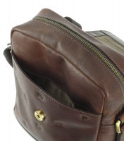    Mano Don Leon,     , 20 