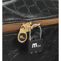 - Luxury Exotic 700, 18070 , 