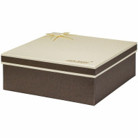   2.200.  .. Givenchi Gold 