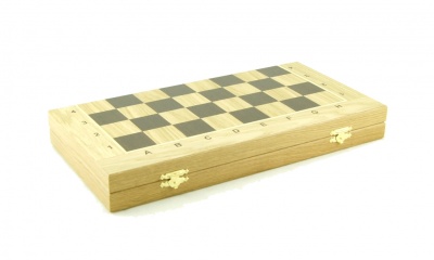 

Складной кейс для шахматных фигур Woodgame Дуб 40мм, 40х40см