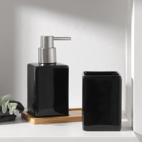      Savanna Square, 3  (  , , ),  