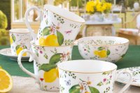   4  Easy Life    275 , ,      4 