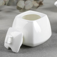   Ilona, 2 :  340 ,  310 