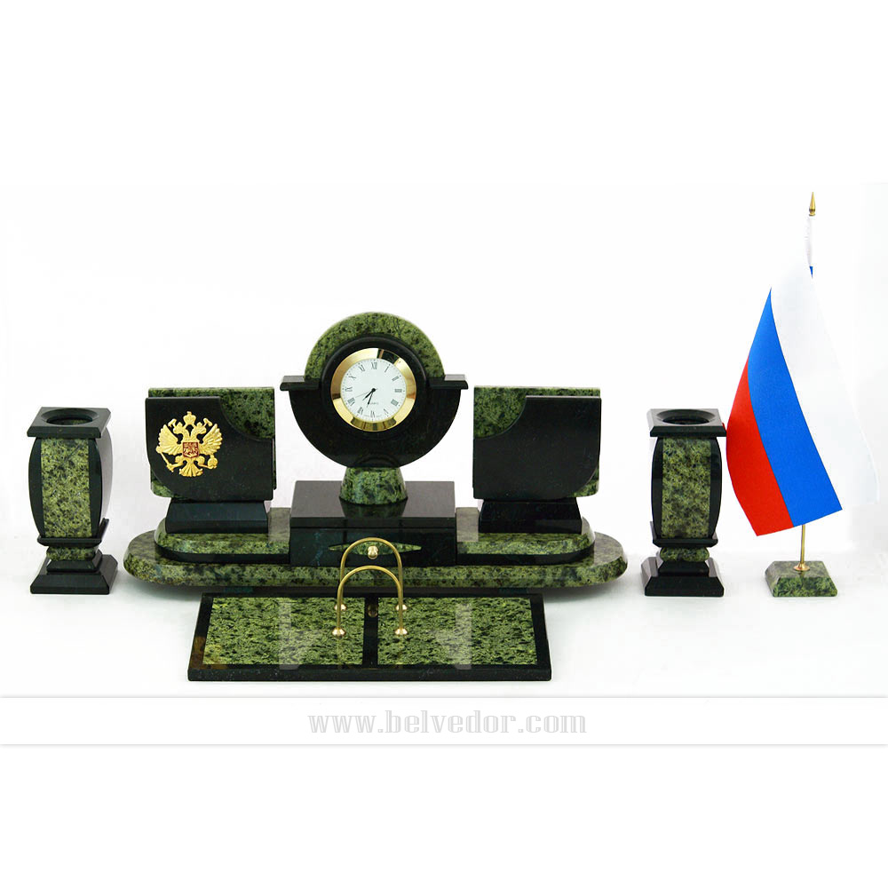 

Настольный набор с символикой России