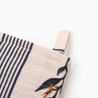 -   "Leaves" 2027,100% /, 220 /2