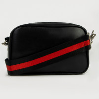     Kiss,  ,  , , 18 6 11 