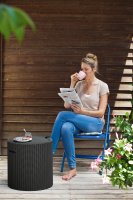 - Keter Cool Stool ,  