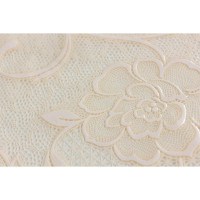  White/beige,  137 ,  20 