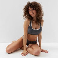   (, ) Collorista, -,  42-44