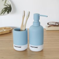     Pantone 