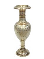      Bidri 18