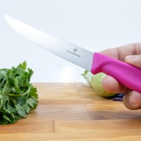 Нож кухонный для стейка Swiss Classic Gourmet 12 см, рукоять розовая, 6.79