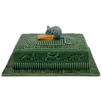      Bordallo Pinheiro  30,522,5 ()