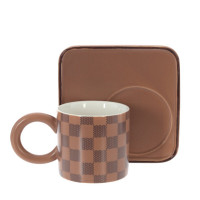 ������ � �������, 260 ��, L14 W14 H8,5 ��, 3�.