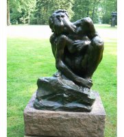 Pr-ro13  Crouching Woman   (museum.Parastone)