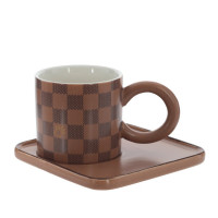 ������ � �������, 260 ��, L14 W14 H8,5 ��, 3�.