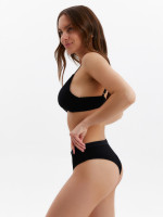   (, ) Collorista, ,  46-48