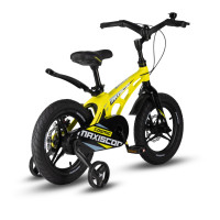  14 Maxiscoo Cosmic Deluxe Plus,   