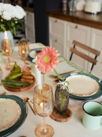  .  , 220 147 , 100% ,  190 / 