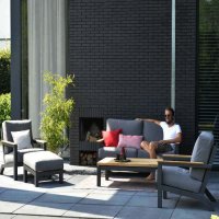   4 Seasons Outdoor Capitol,  