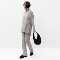   (, ) Mist,  L (48-50), 