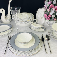   Lenardi Earl Grey, 28 