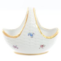  Queens Crown