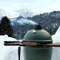   Big Green Egg Medium  (  38 )