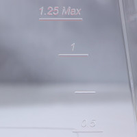 - -, 2,8 ,  